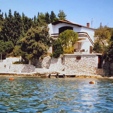 Sveti Petar 849b Sveti Filip i Jakov